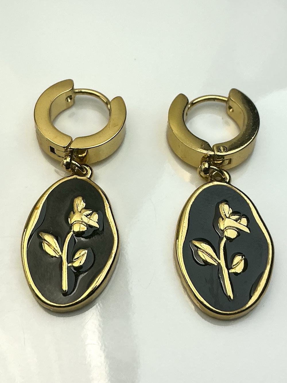 Vintage Style Black Gold Rose Huggie Hypoallergenic  Floral Charm Hoop Earrings